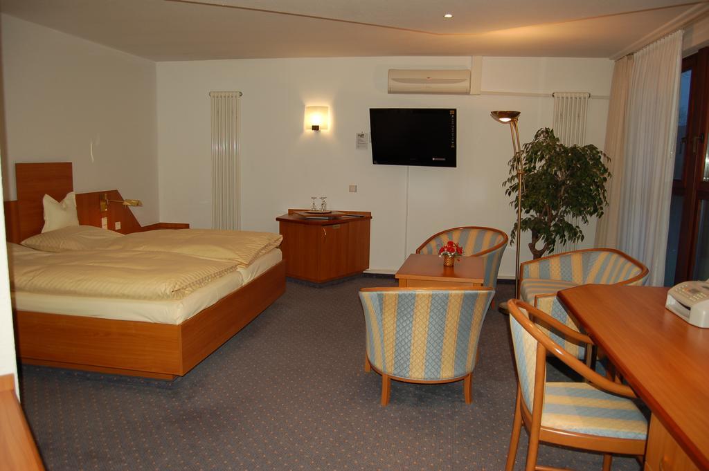 בודנוורדר Parkhotel Goldlinde מראה חיצוני תמונה